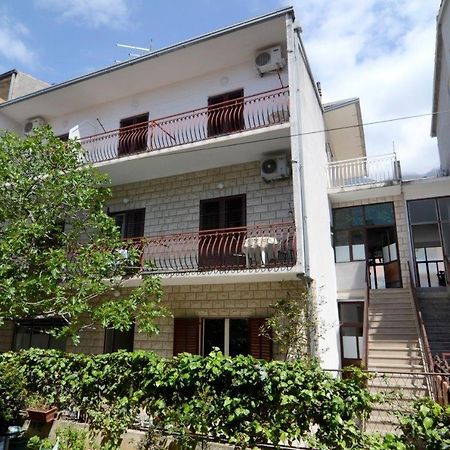 Apartments With A Parking Space Makarska - 12211 Exterior photo