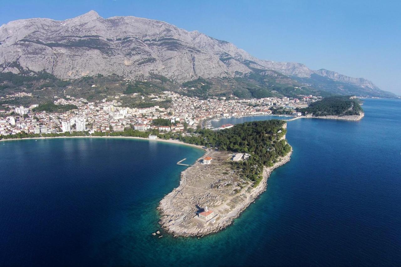 Apartments With A Parking Space Makarska - 12211 Exterior photo
