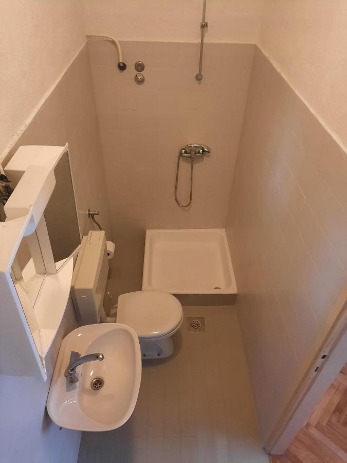 Apartments With A Parking Space Makarska - 12211 Exterior photo