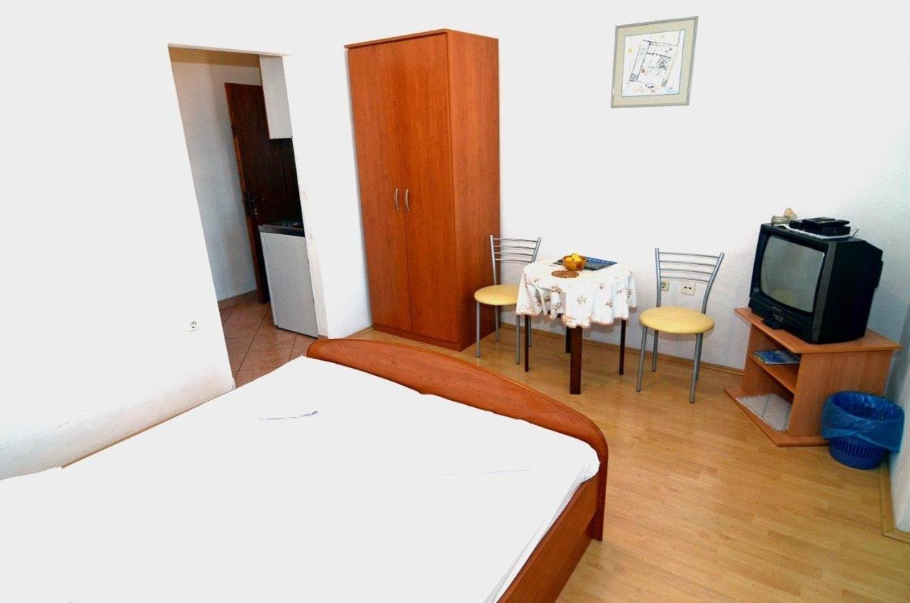 Apartments With A Parking Space Makarska - 12211 Room photo
